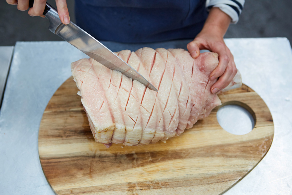 how-to-cut-a-ham-before-cooking
