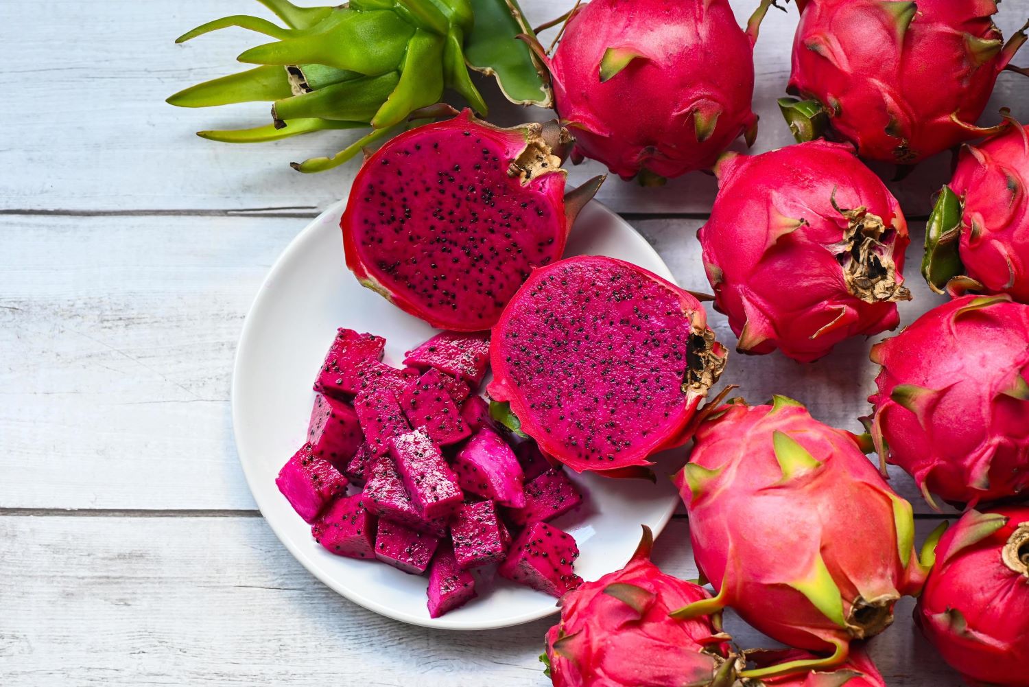 how-to-cut-a-red-dragon-fruit