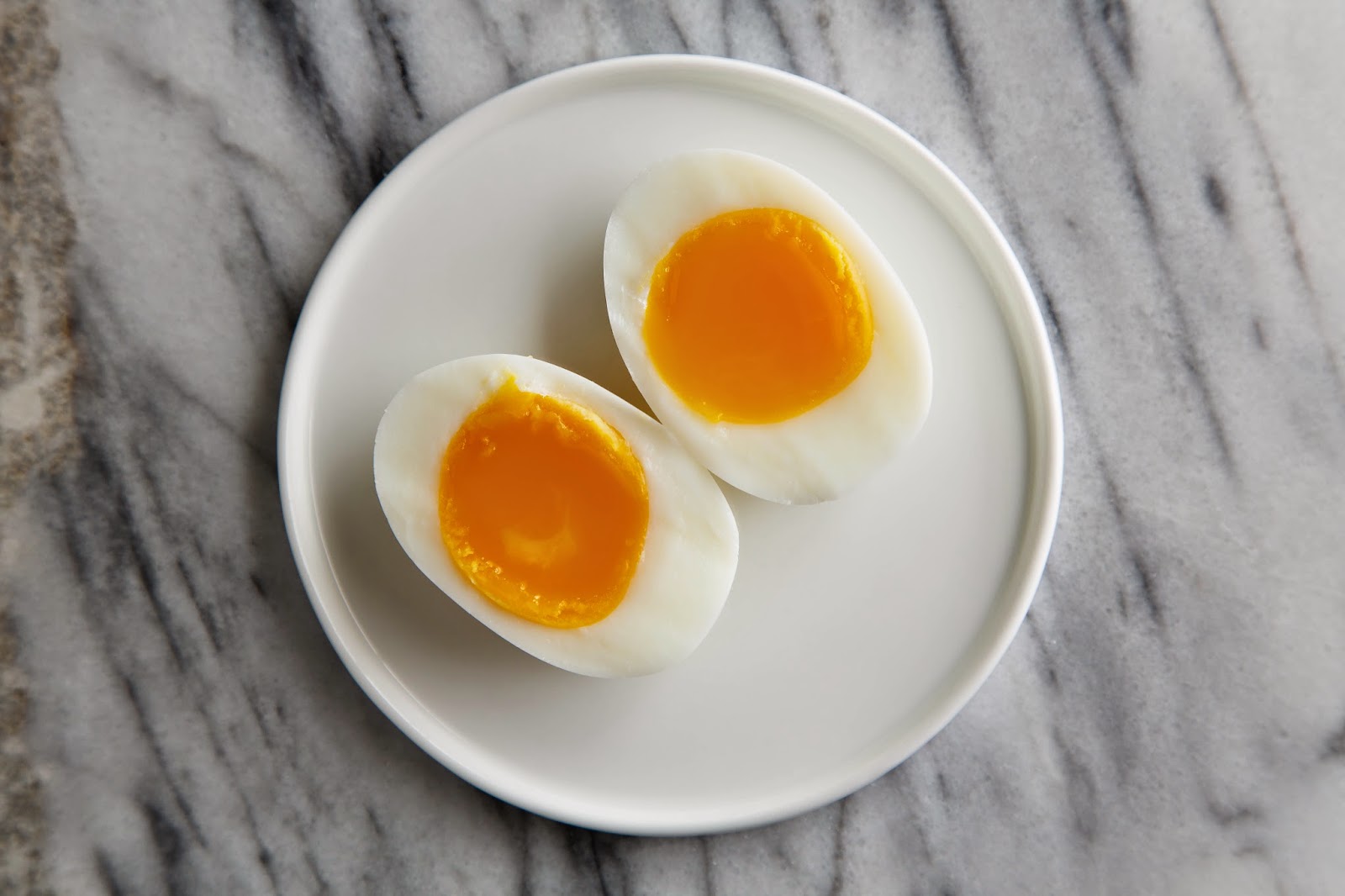 How To Cut An Egg In Half - Recipes.net