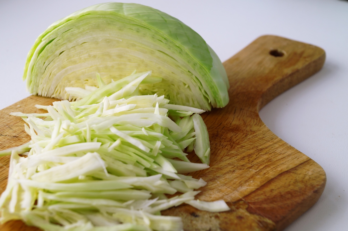 how-to-cut-and-clean-cabbage