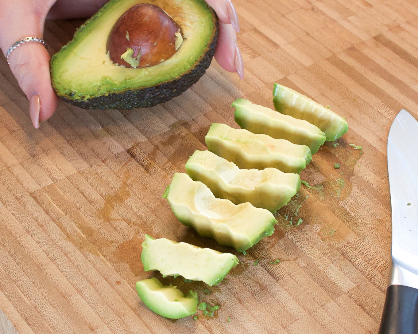 how-to-cut-avocado-for-6-month-old