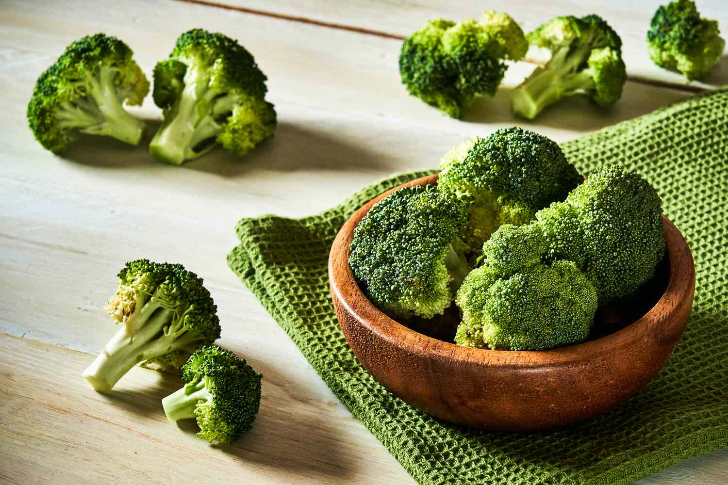 how-to-cut-baby-broccoli