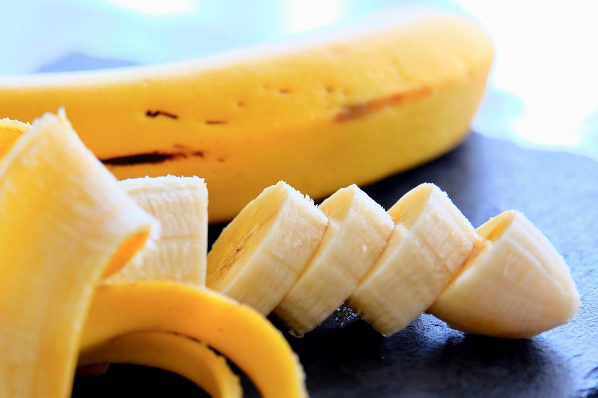 how-to-cut-banana-for-11-month-old