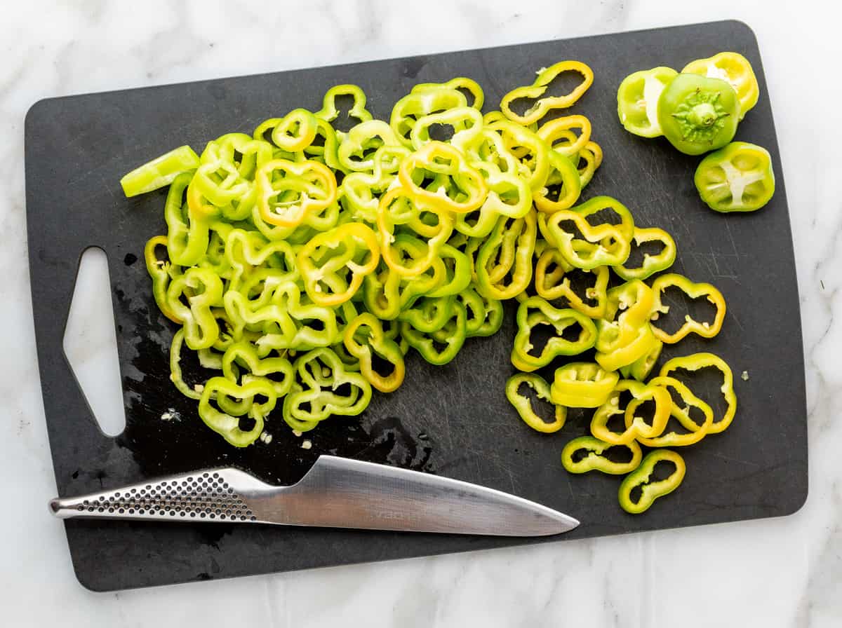 how-to-cut-banana-peppers