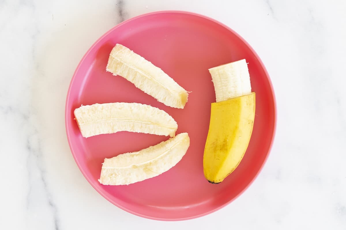 how-to-cut-bananas-for-6-month-old