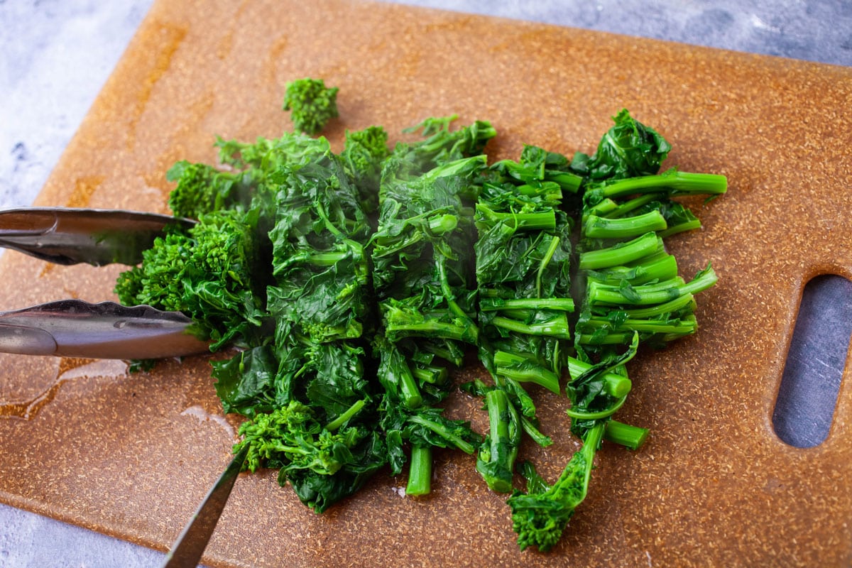 how-to-cut-broccoli-rabe