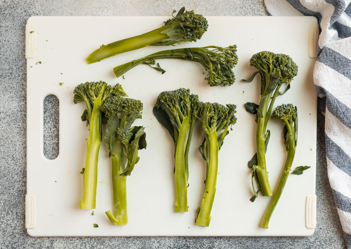 how-to-cut-broccolini