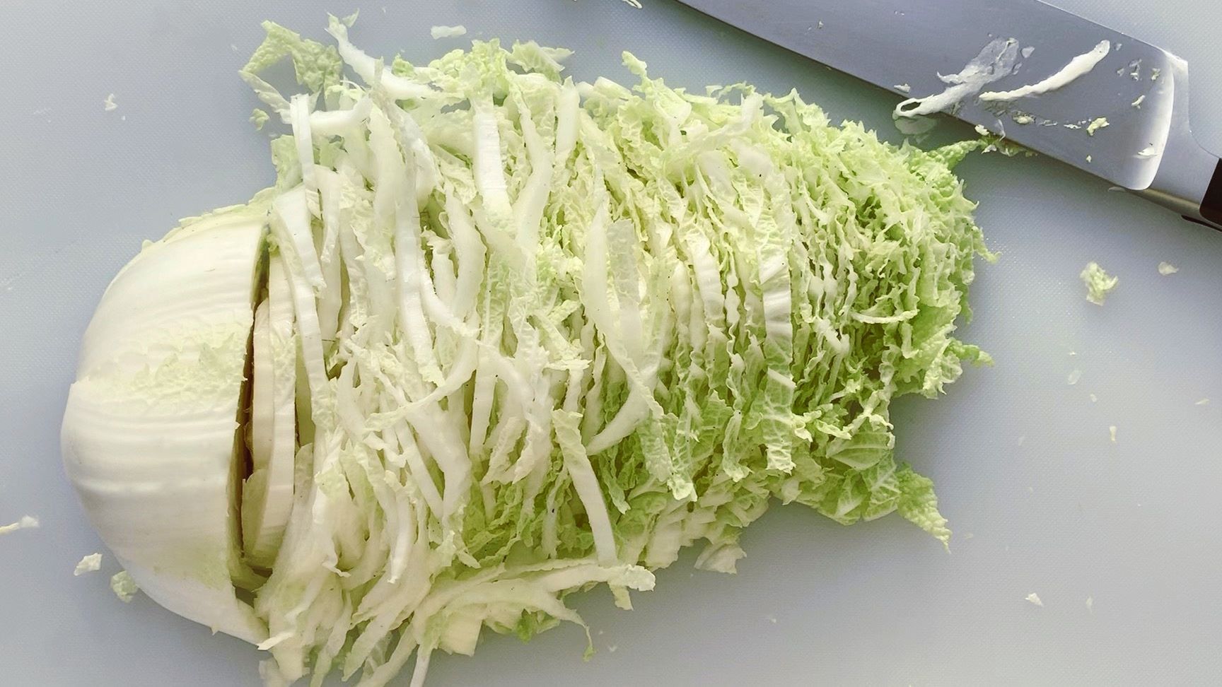 how-to-cut-cabbage-for-sauerkraut