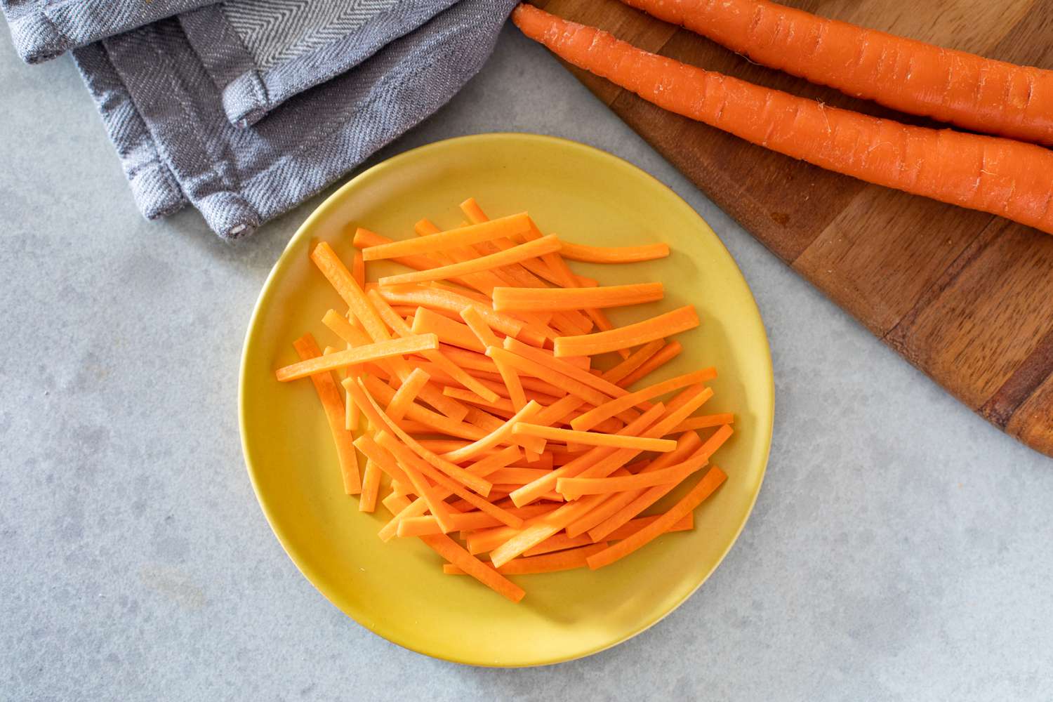how-to-cut-carrots-for-salad