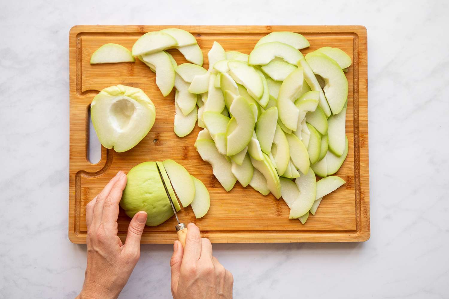 how-to-cut-chayote