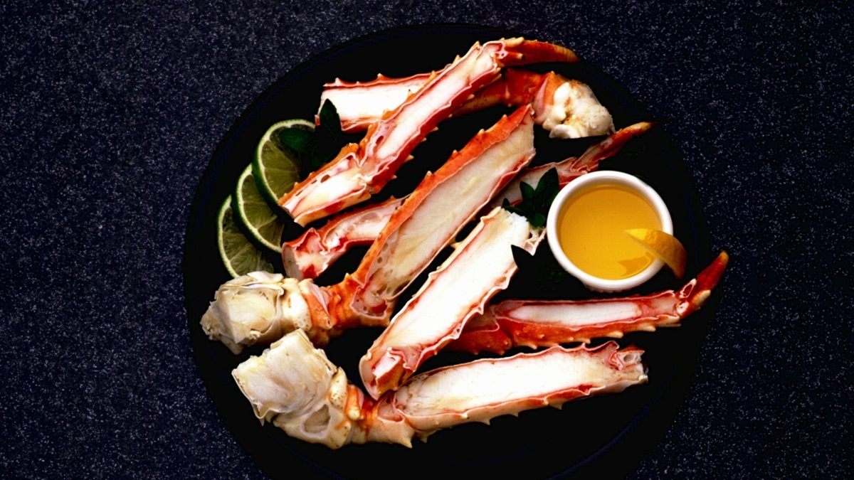 how-to-cut-crab-legs-in-half
