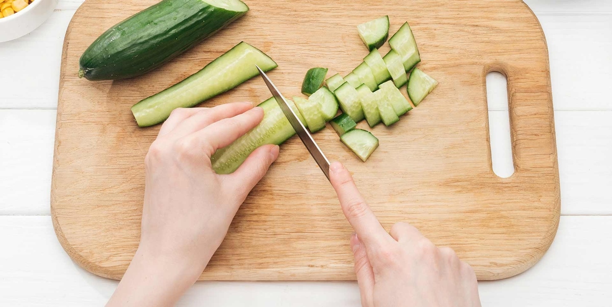 how-to-cut-cucumber-for-pasta-salad
