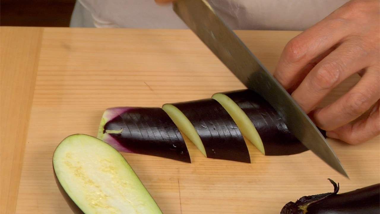 how-to-cut-eggplant-for-stir-fry