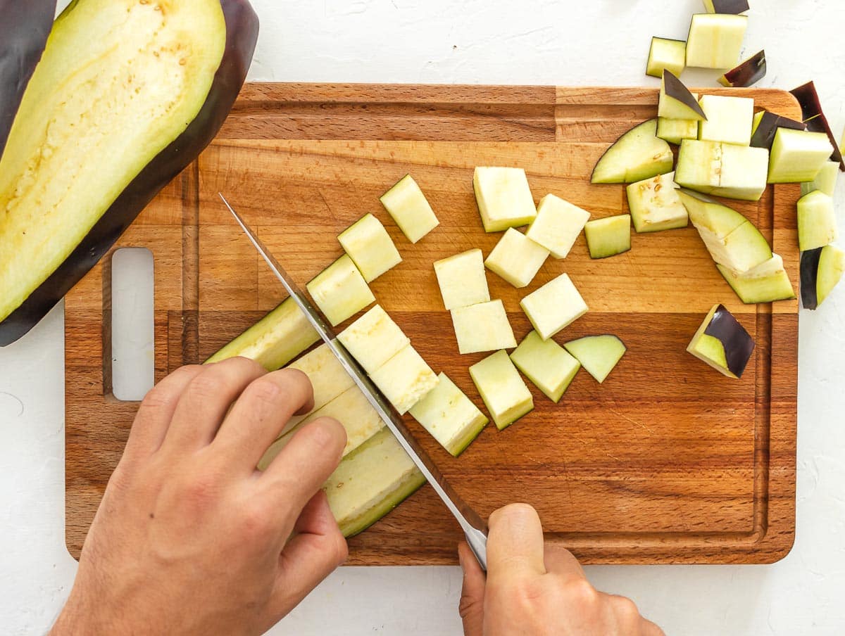 how-to-cut-eggplant-into-cubes