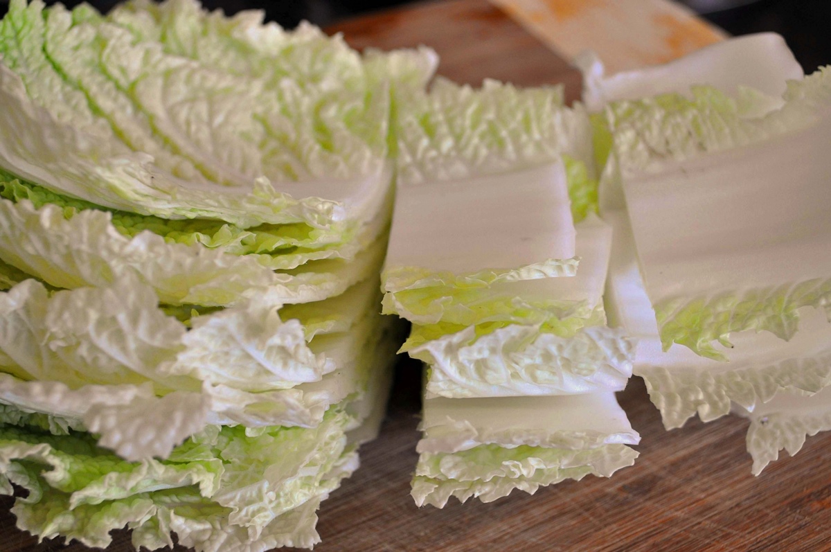 how-to-cut-napa-cabbage-for-hot-pot