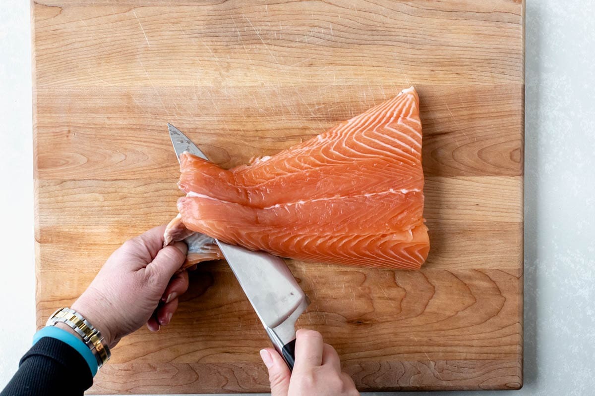 how-to-cut-off-salmon-skin