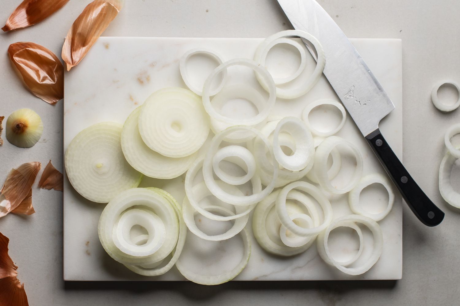 how-to-cut-onions-for-onion-rings