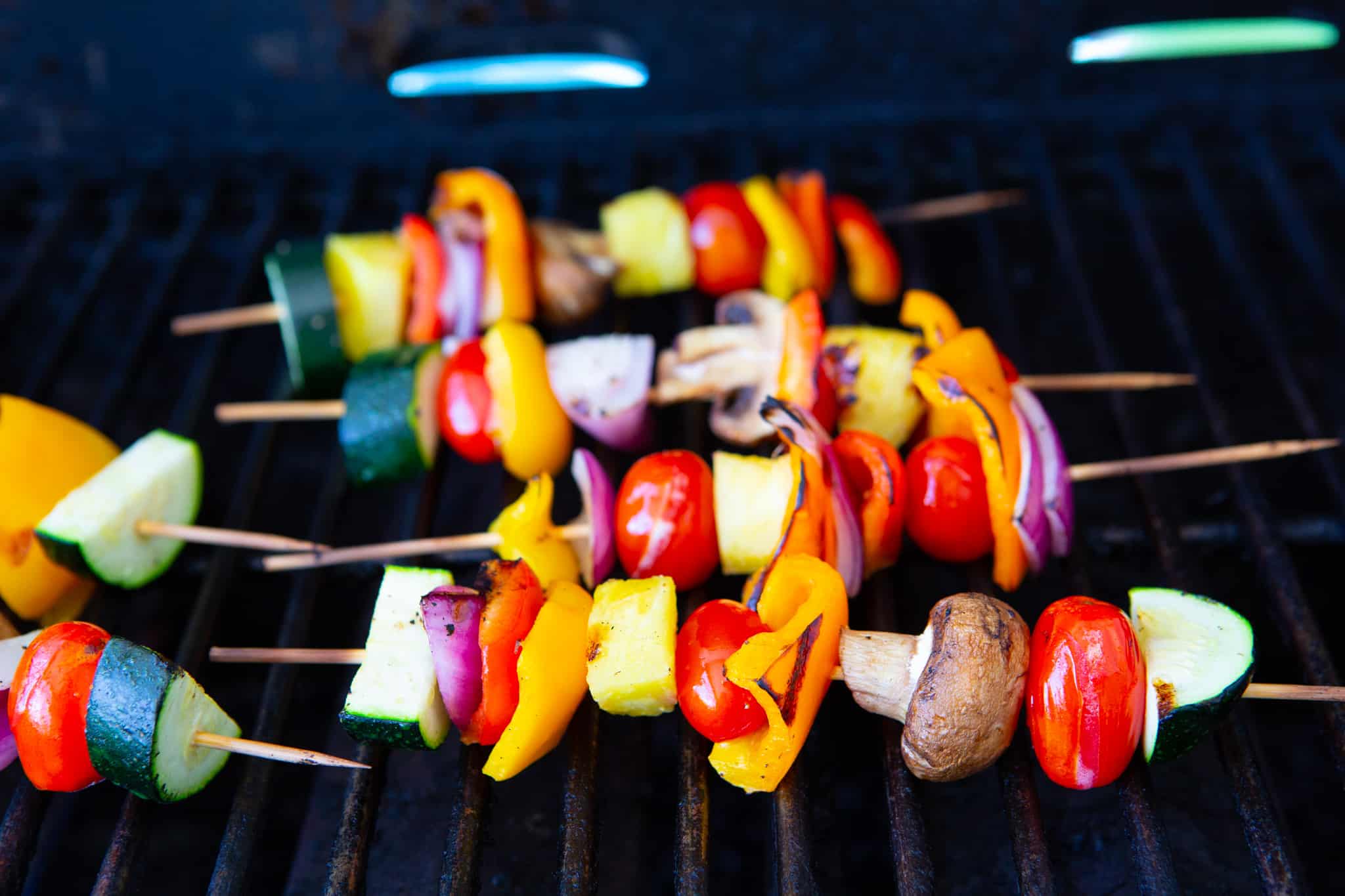 how-to-cut-peppers-and-onions-for-kabobs