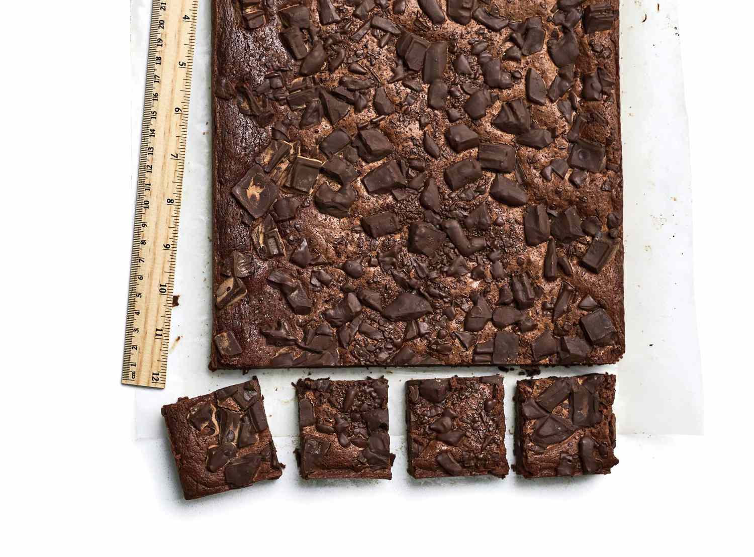 how-to-cut-perfect-brownies