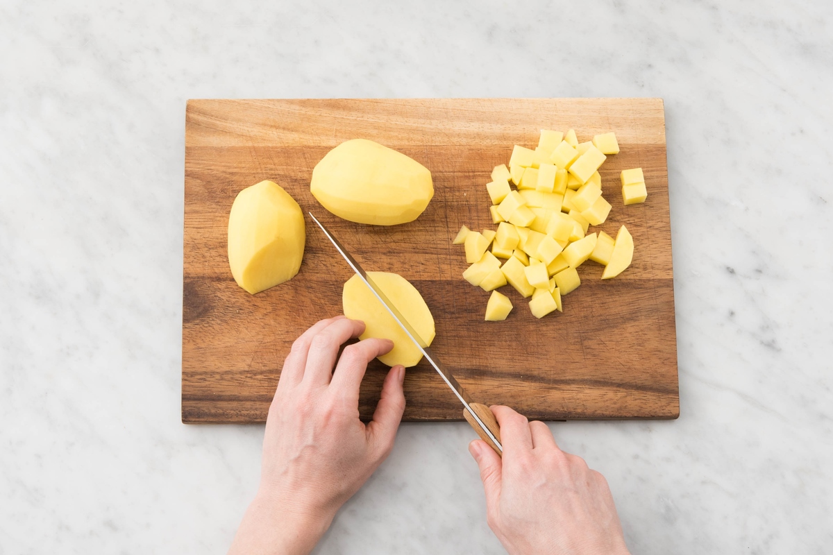 how-to-cut-potatoes-into-squares