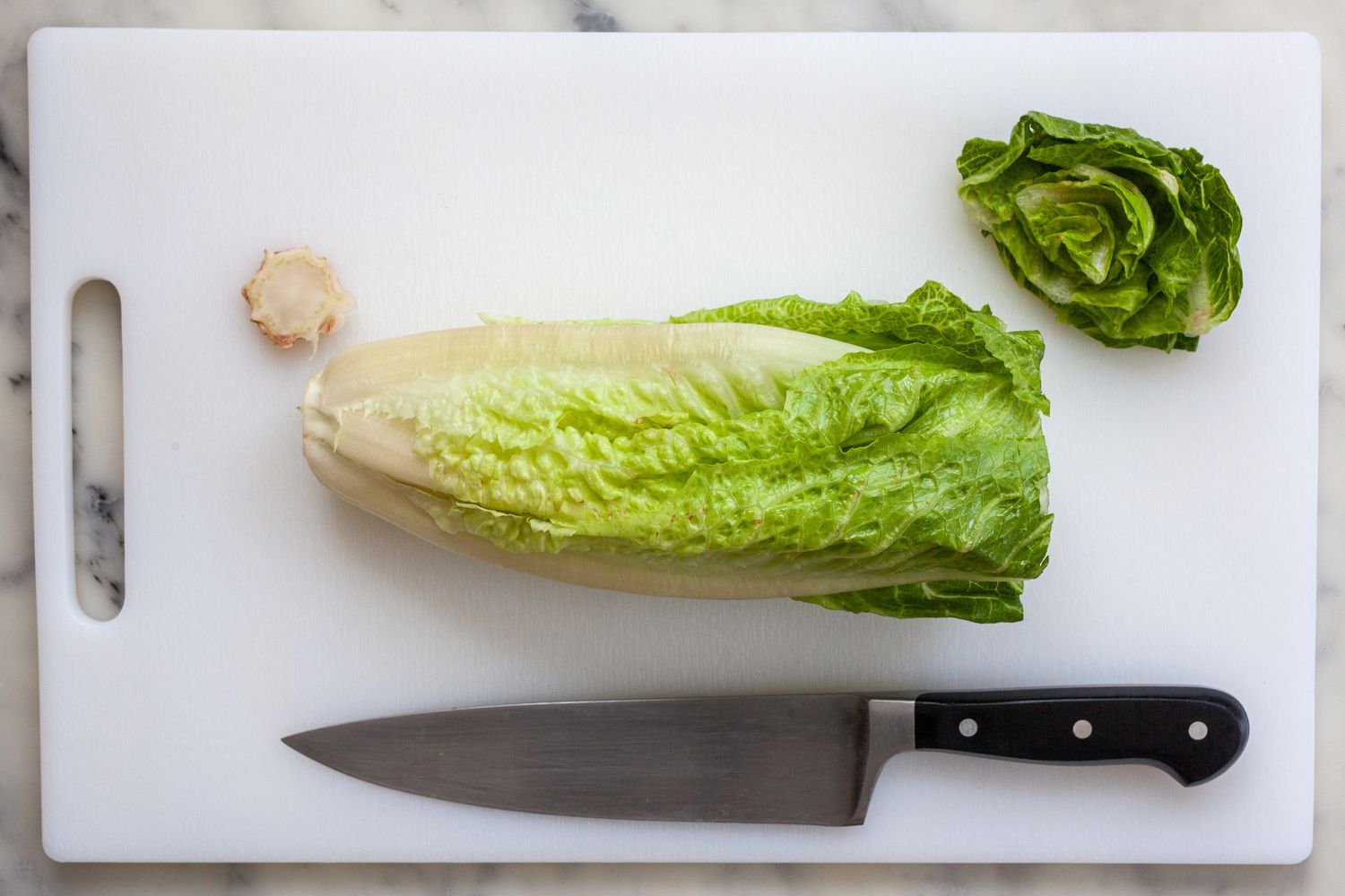 how-to-cut-romaine-lettuce-for-a-salad