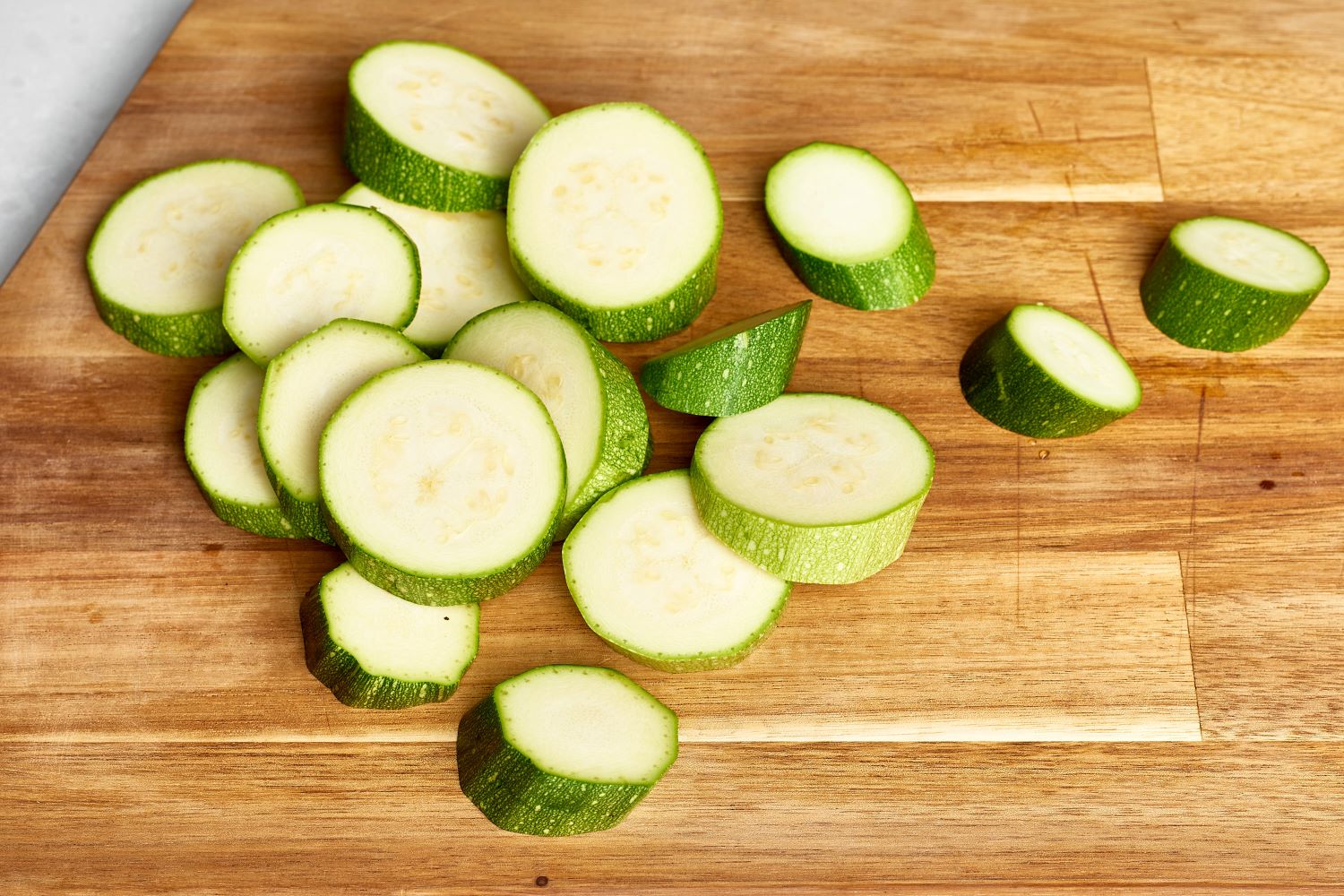 how-to-cut-round-zucchini