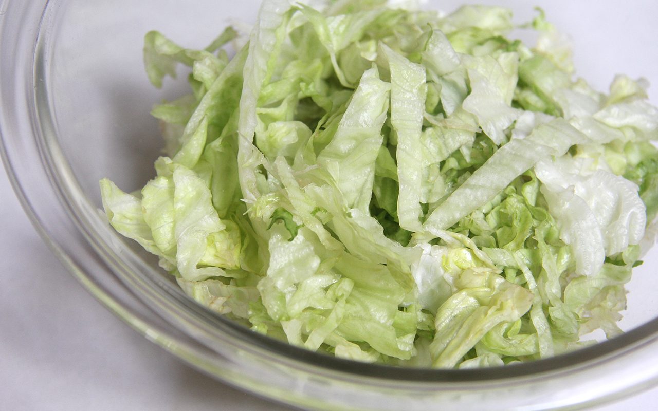 how-to-cut-shredded-lettuce