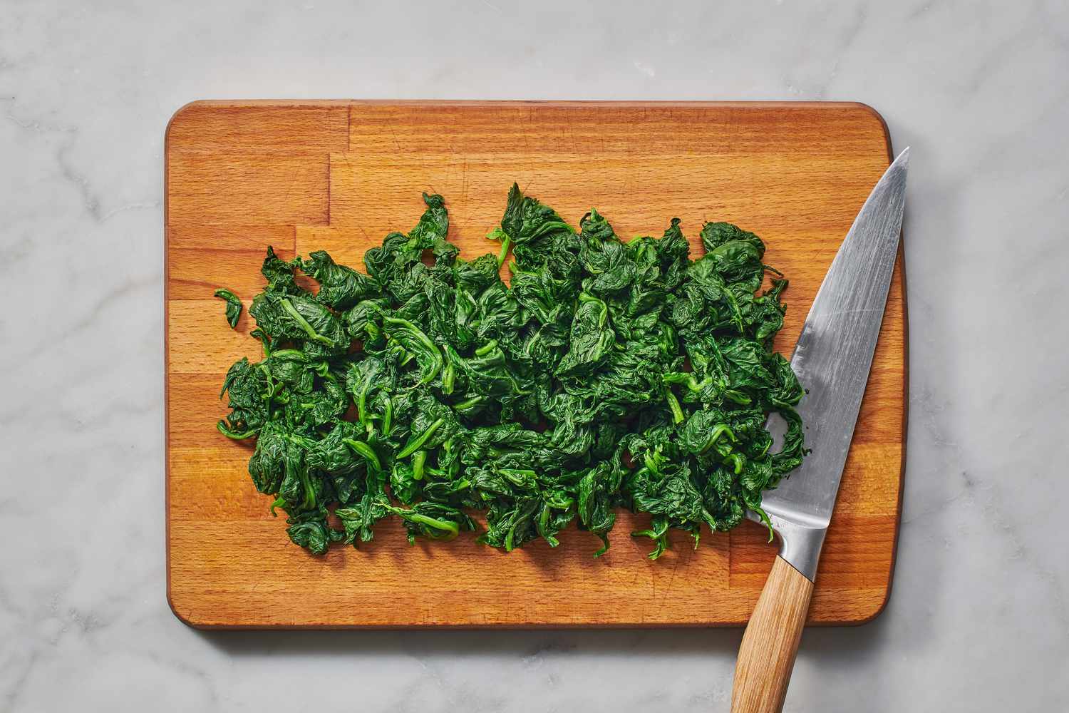 how-to-cut-spinach-leaves