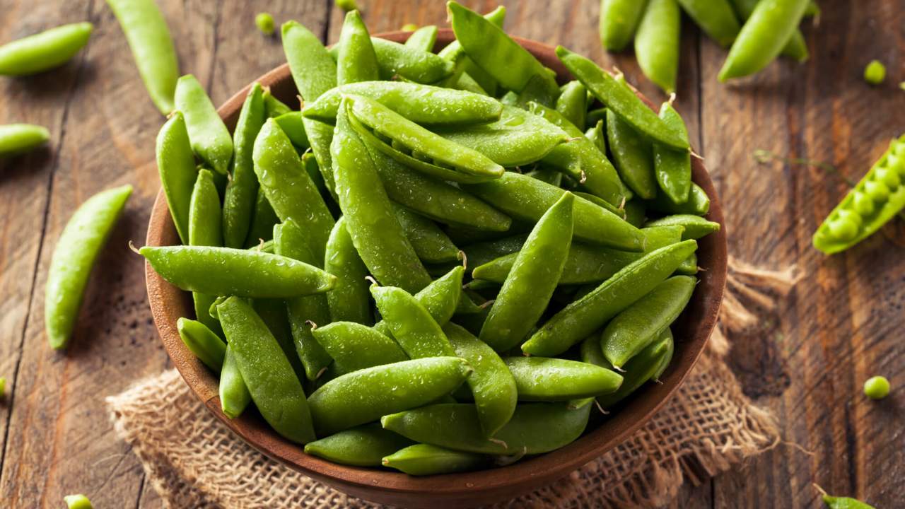 how-to-cut-sugar-snap-peas