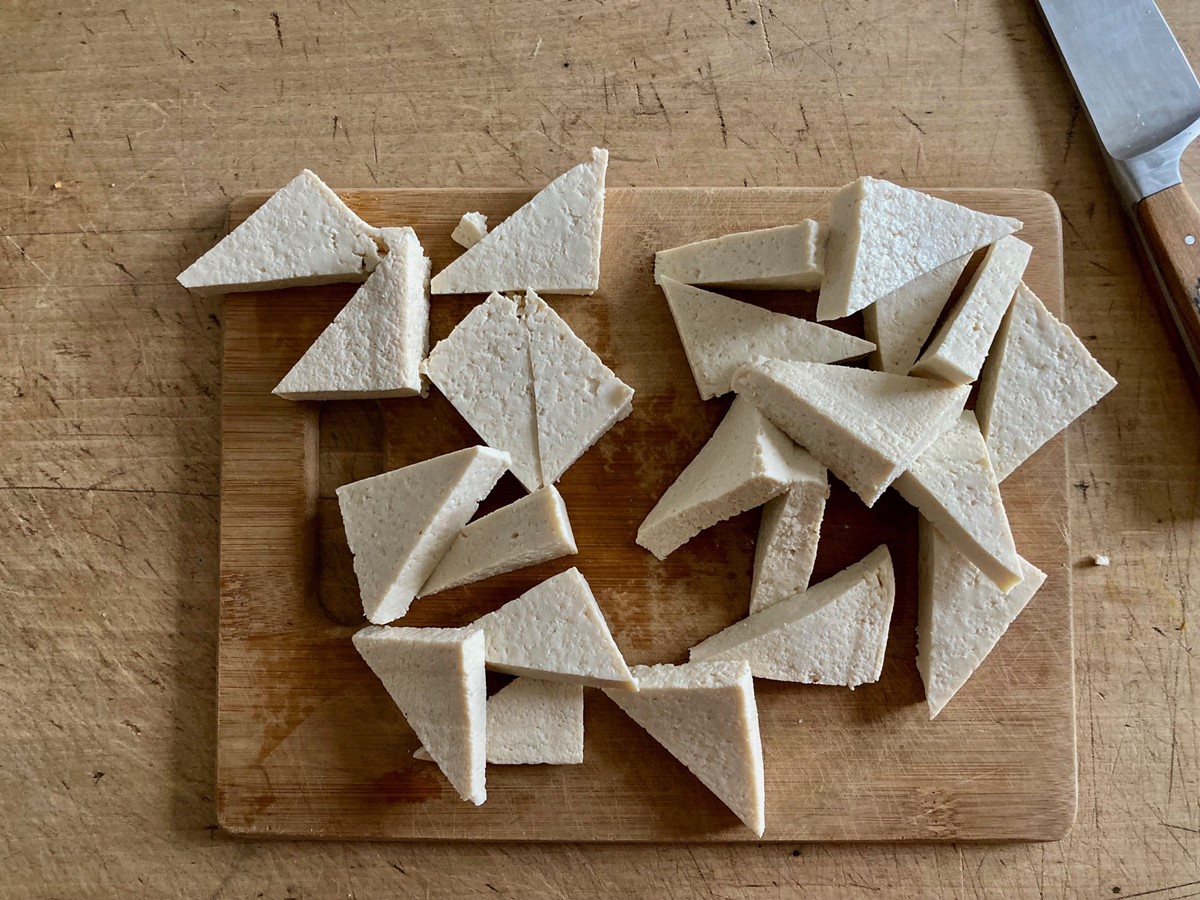 how-to-cut-tofu-into-triangles