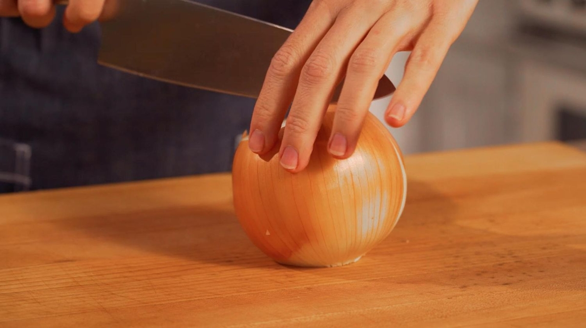 how-to-cut-up-a-onion