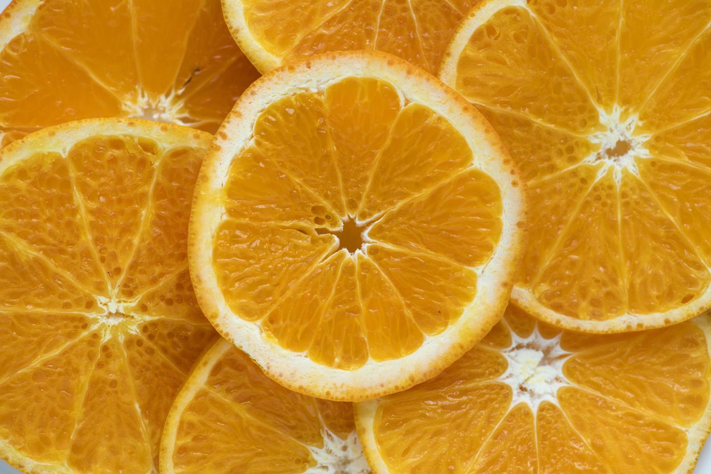 how-to-cut-up-an-orange
