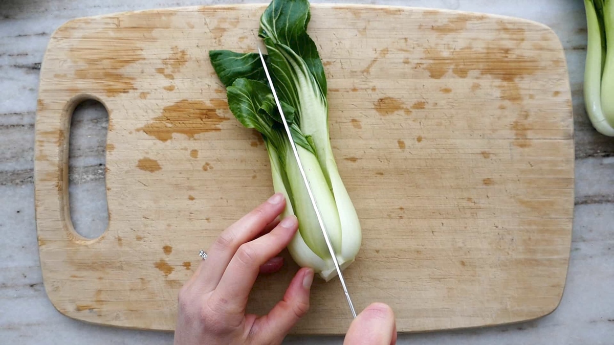 how-to-cut-up-bok-choy
