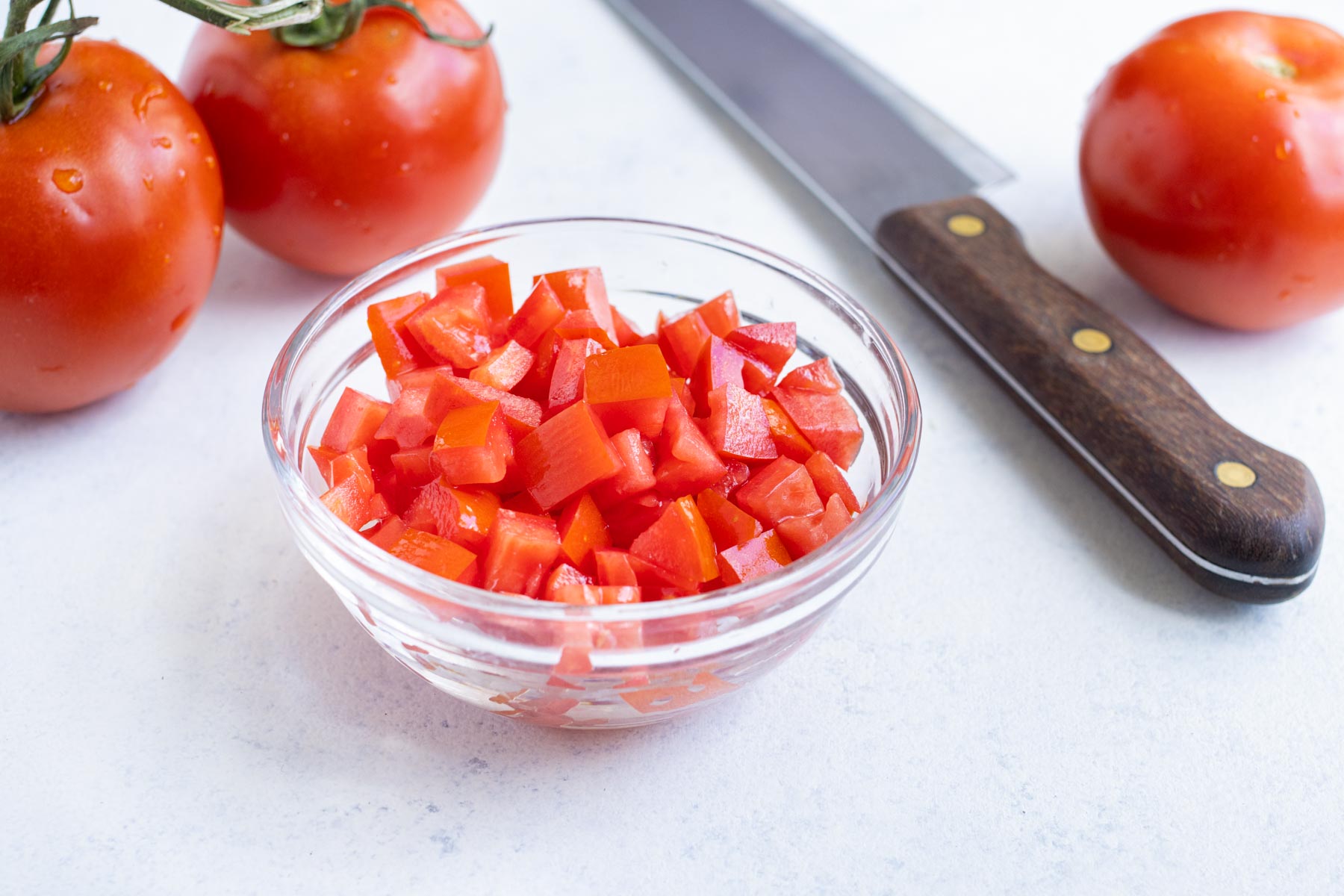 how-to-cut-up-tomatoes-for-tacos