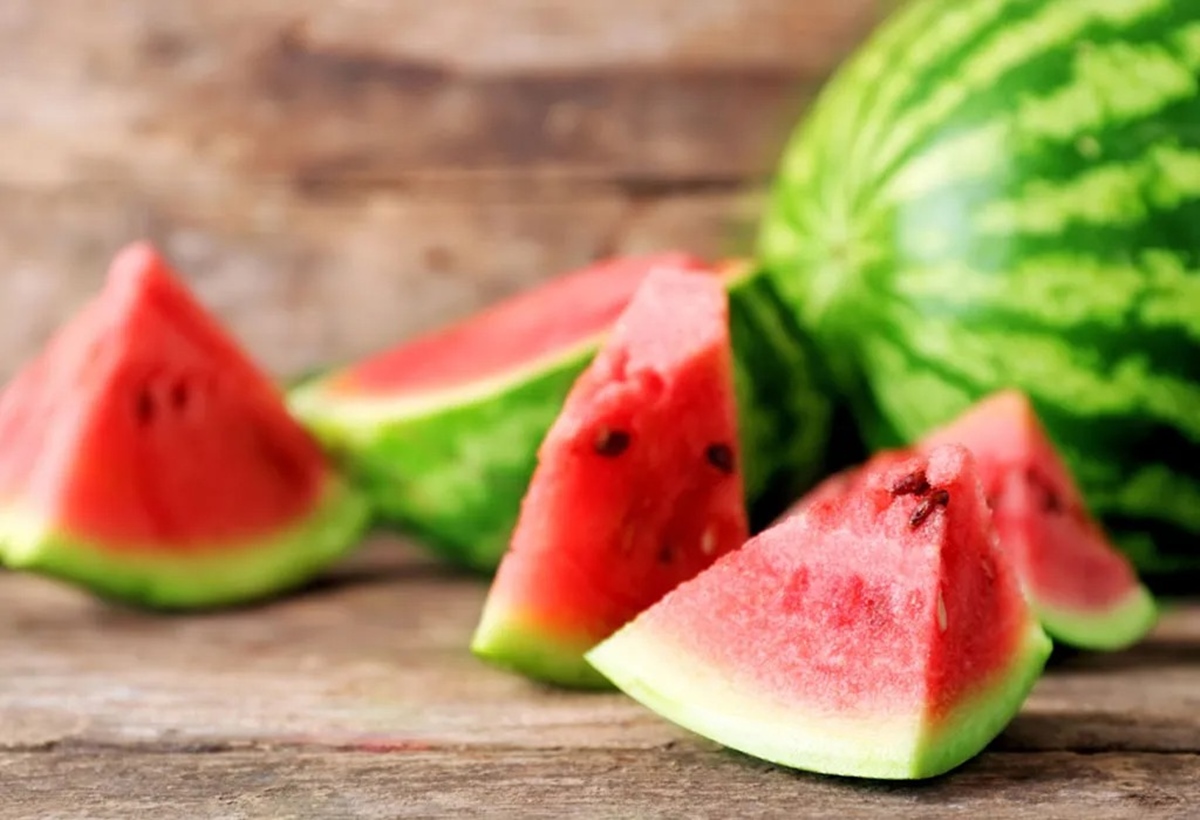 how-to-cut-watermelon-for-baby