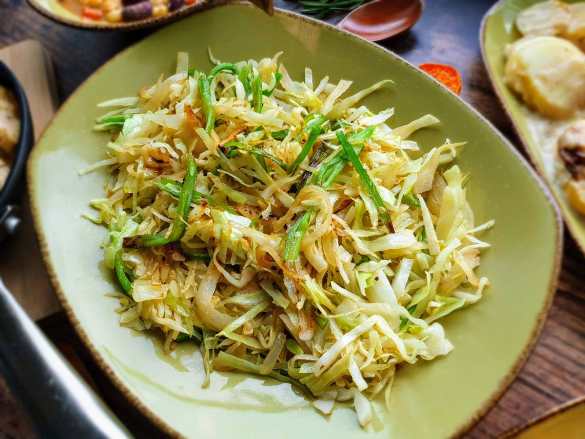 how-to-fry-cabbage-and-onions
