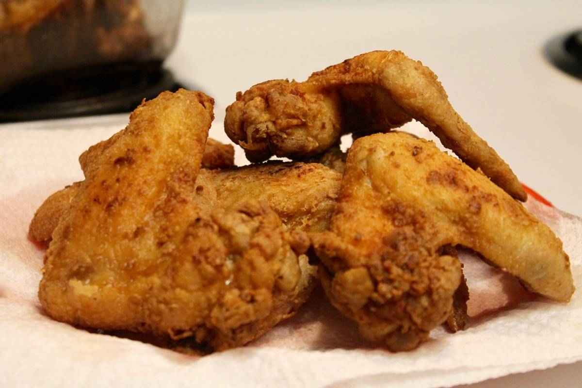 how-to-fry-chicken-wings-with-flour-and-egg