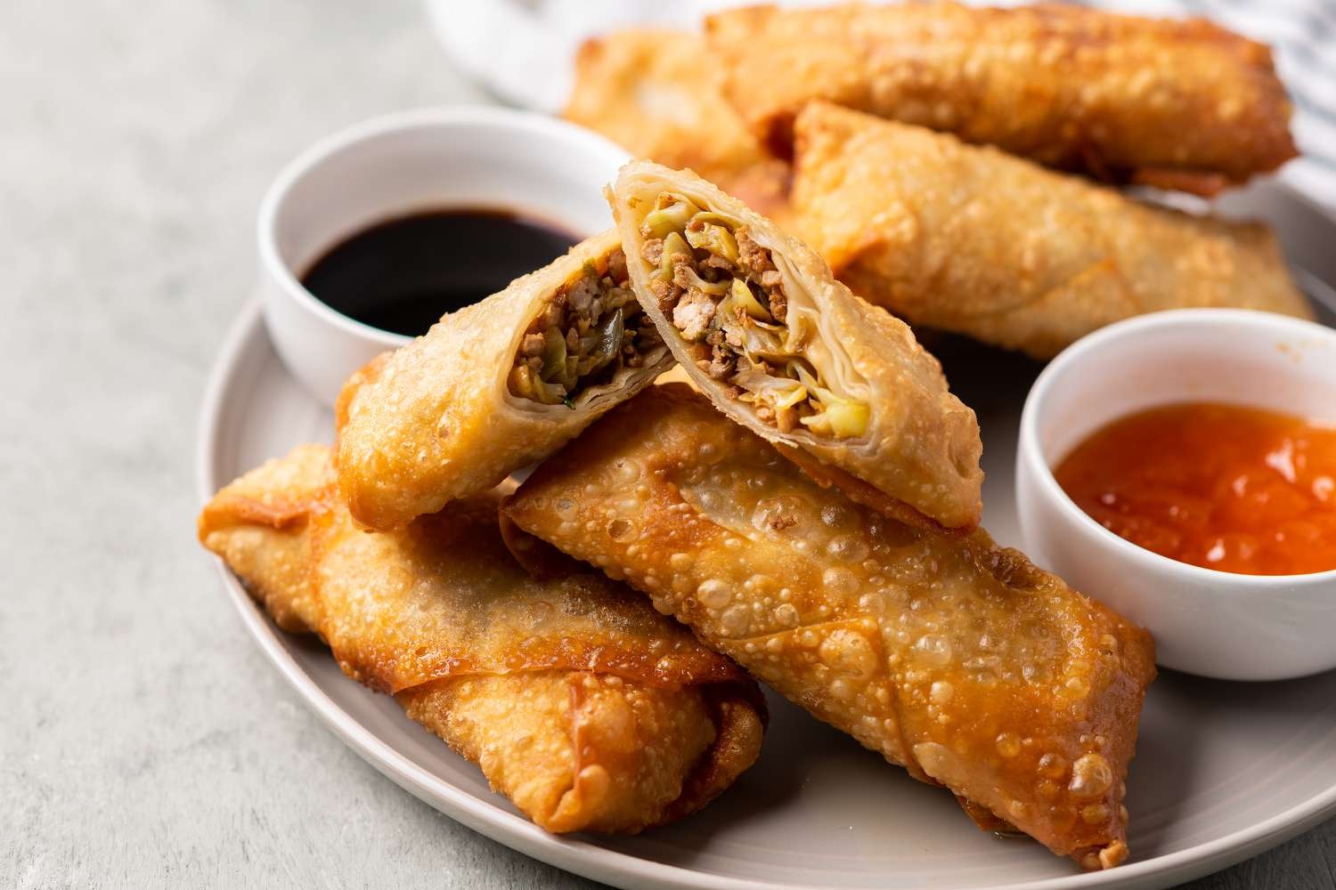 how-to-fry-egg-rolls