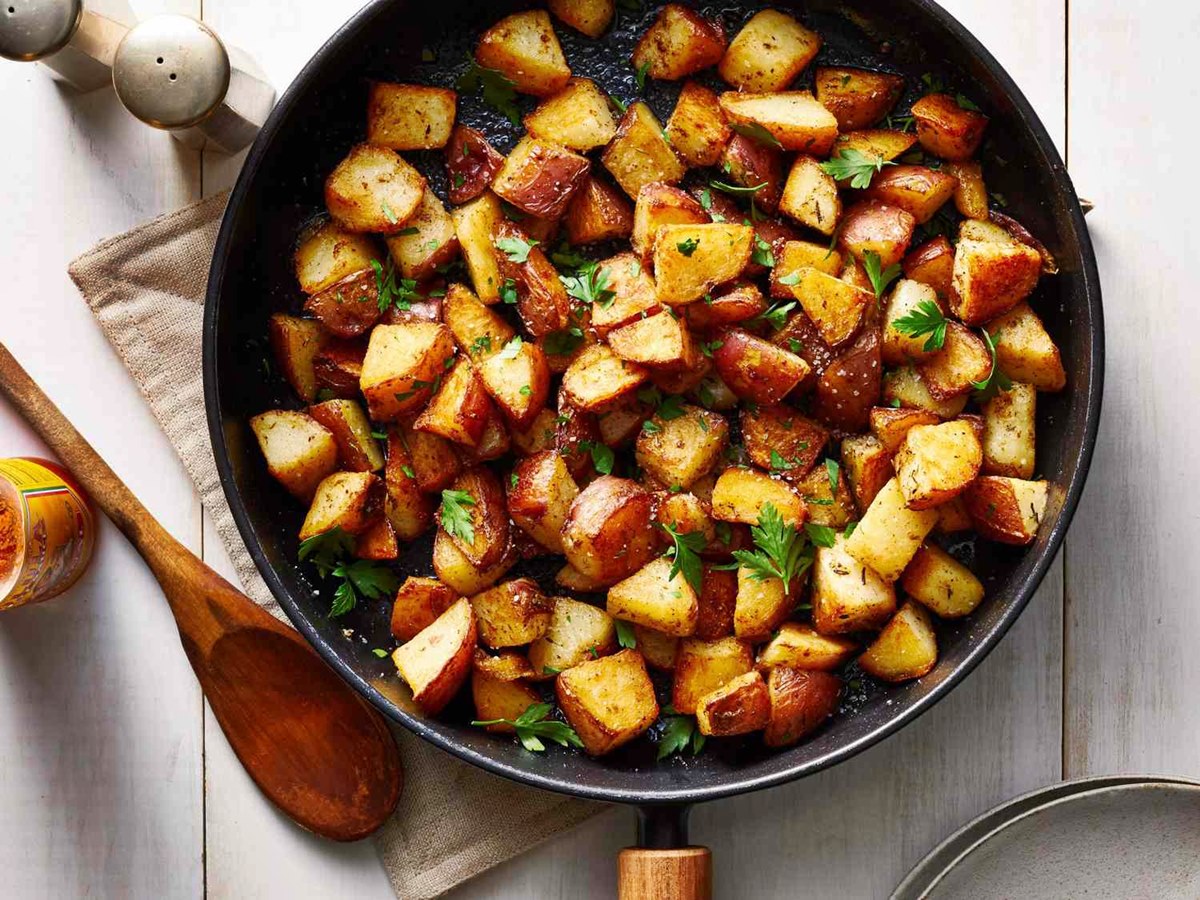 How To Fry Potatoes In Cast Iron Skillet - Recipes.net