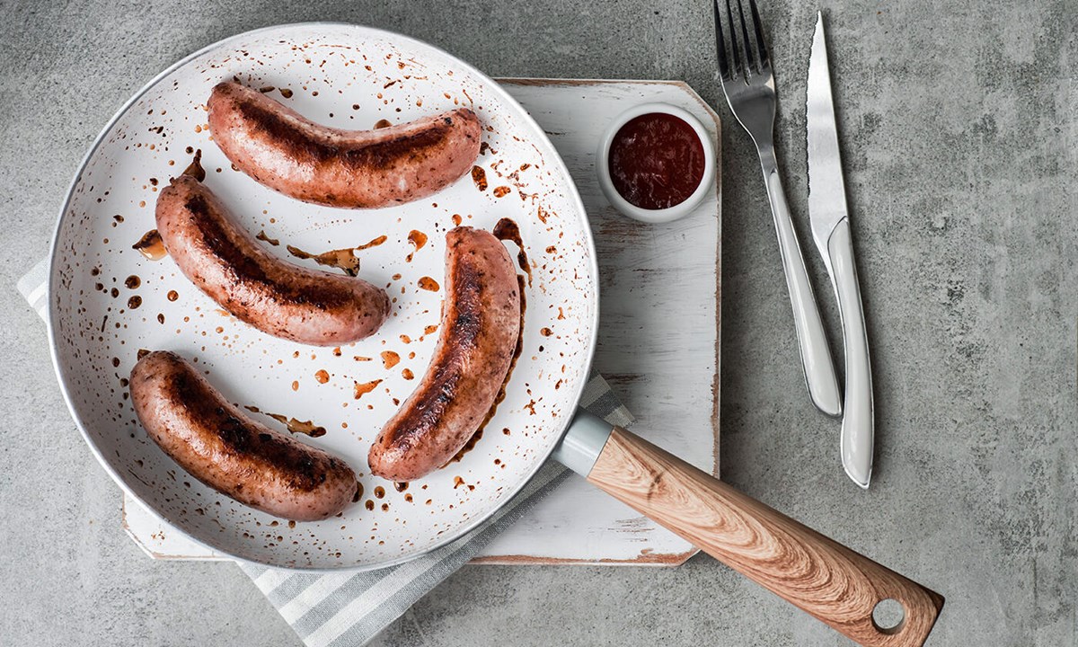 how-to-fry-sausages-in-a-pan