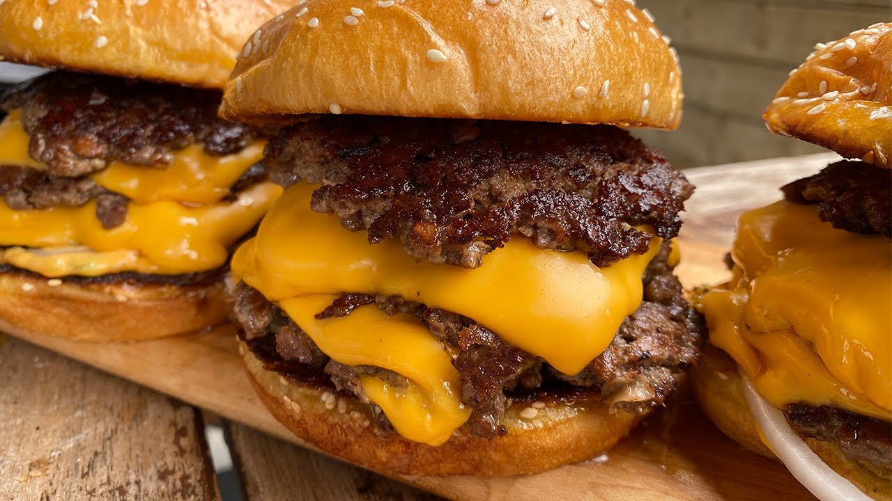 how-to-make-a-wursthall-style-smashed-burger