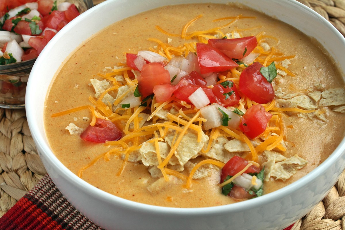 how-to-make-chilis-chicken-enchilada-soup