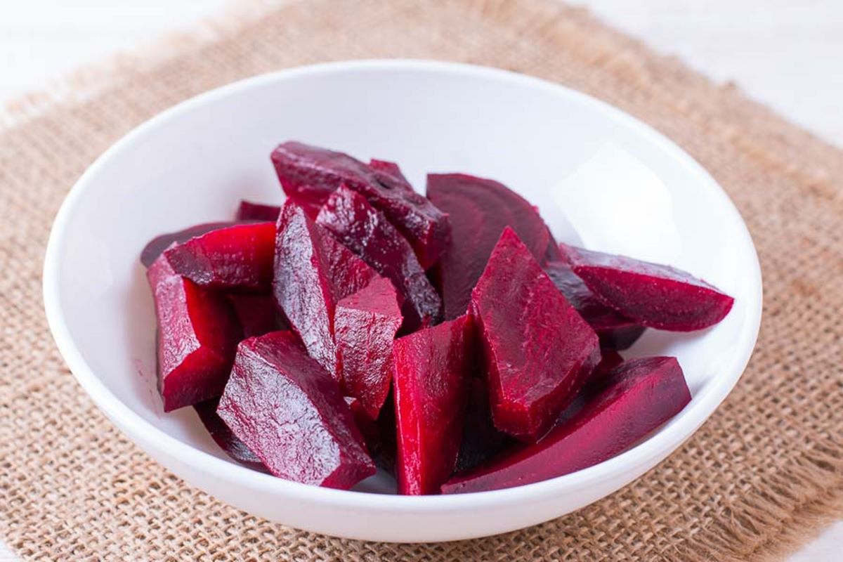 how-to-steam-beets-on-stove