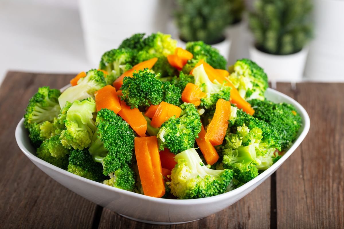 how-to-steam-broccoli-and-carrots-on-stove