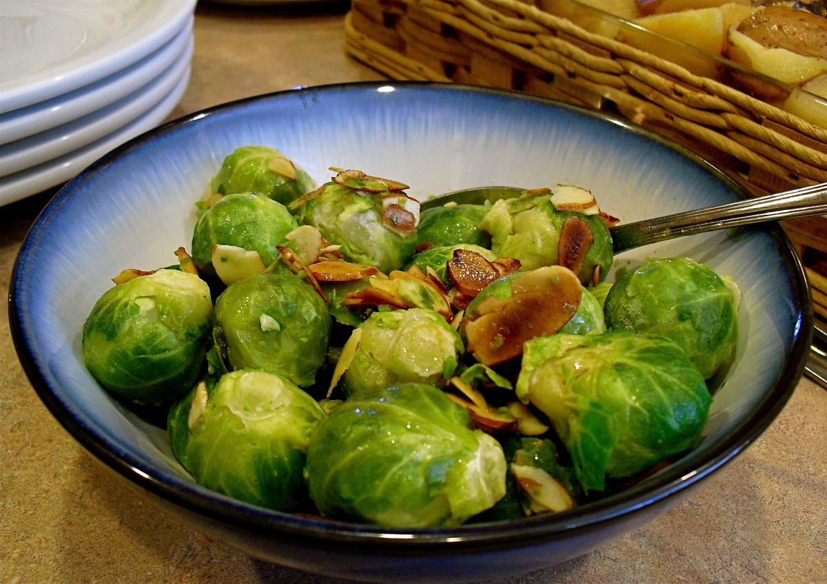 how-to-steam-brussel-sprouts-in-the-microwave