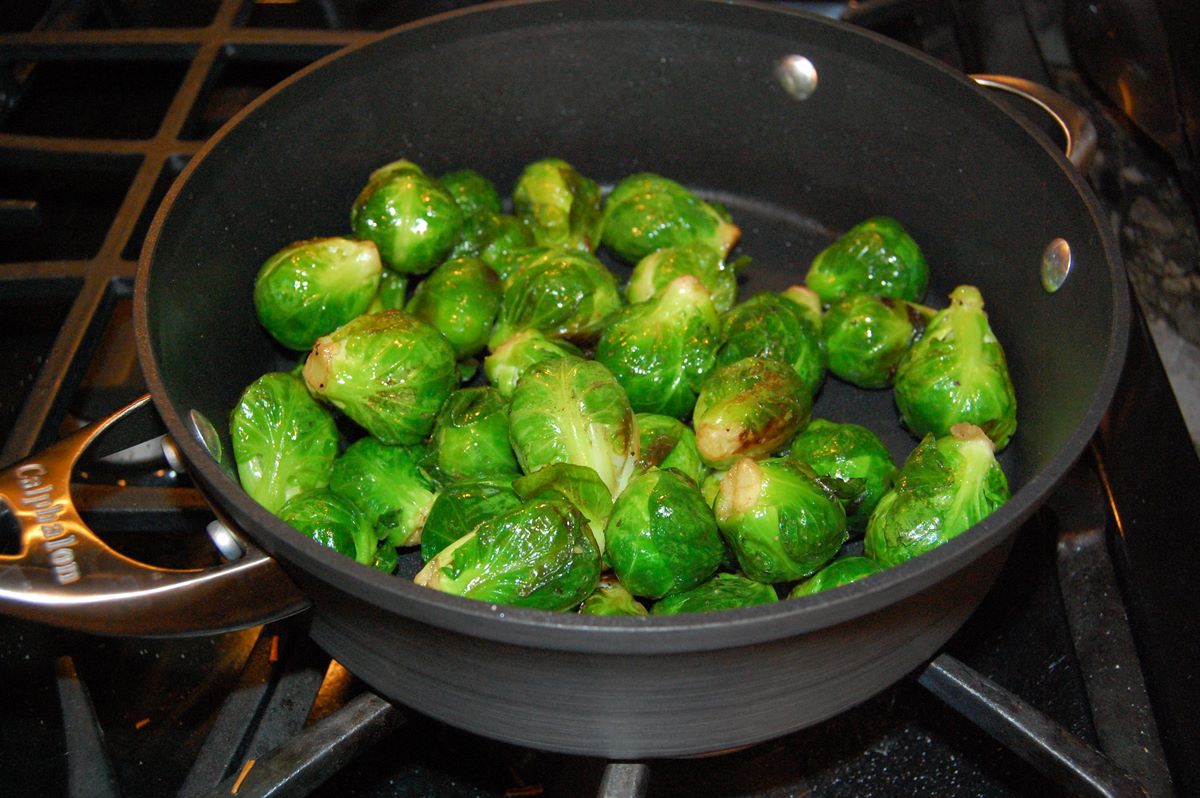 how-to-steam-brussel-sprouts-on-stove