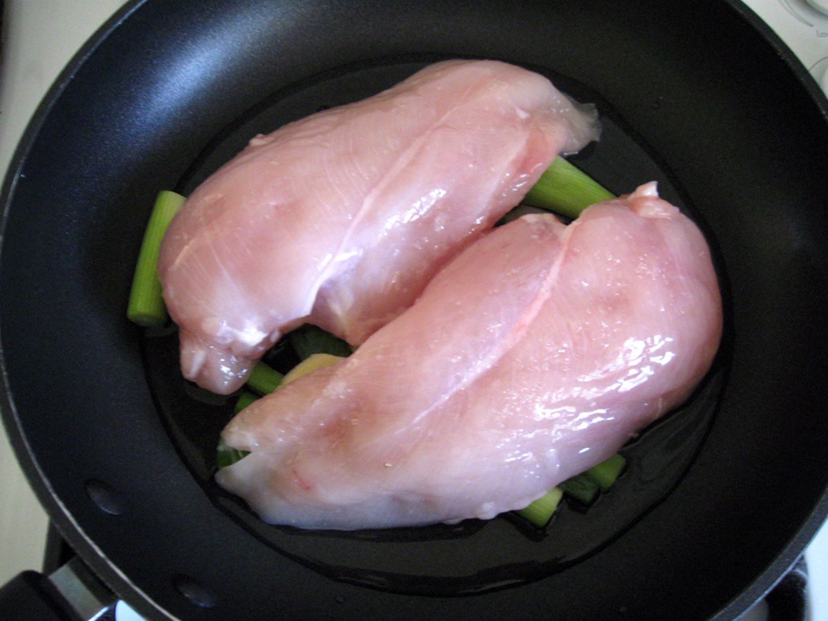 how-to-steam-chicken-in-a-pan