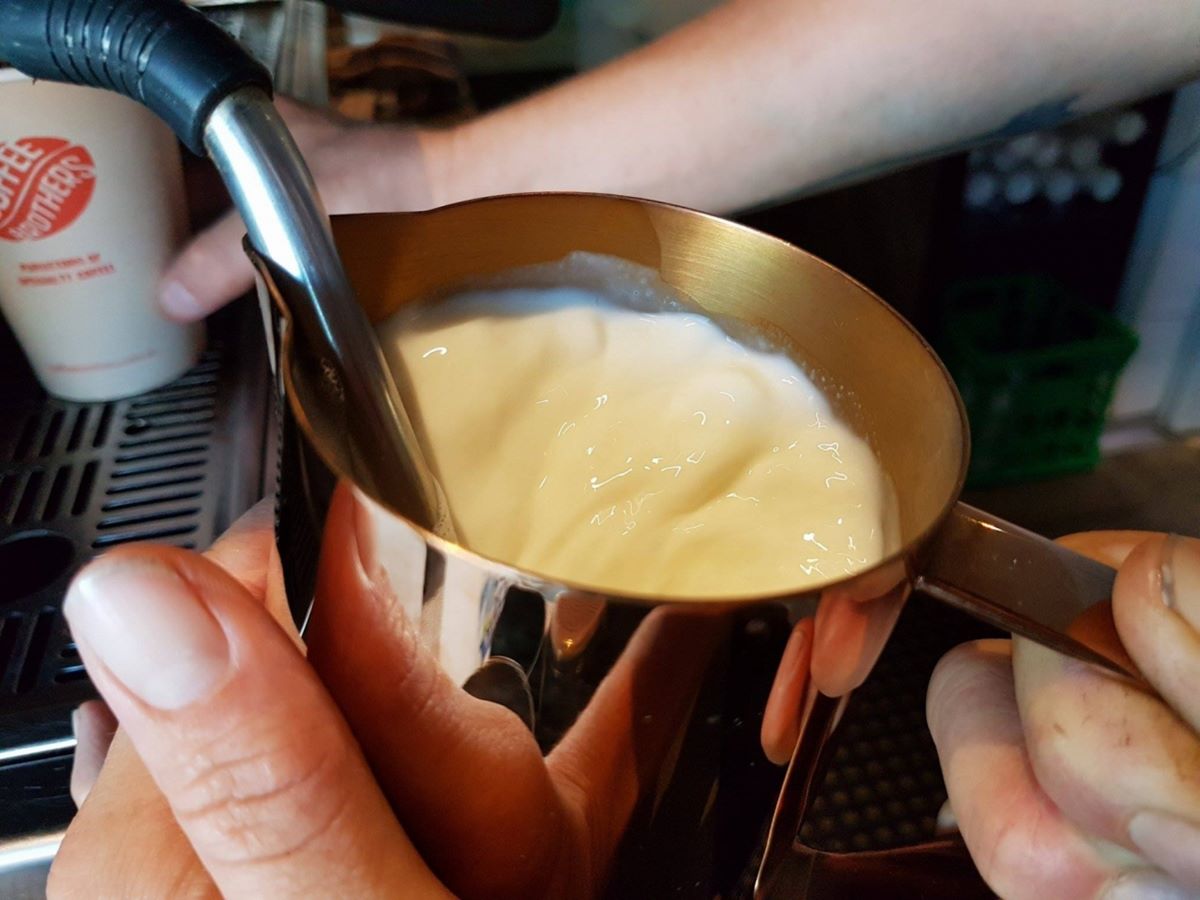 How to Steam Milk – A Couple Cooks