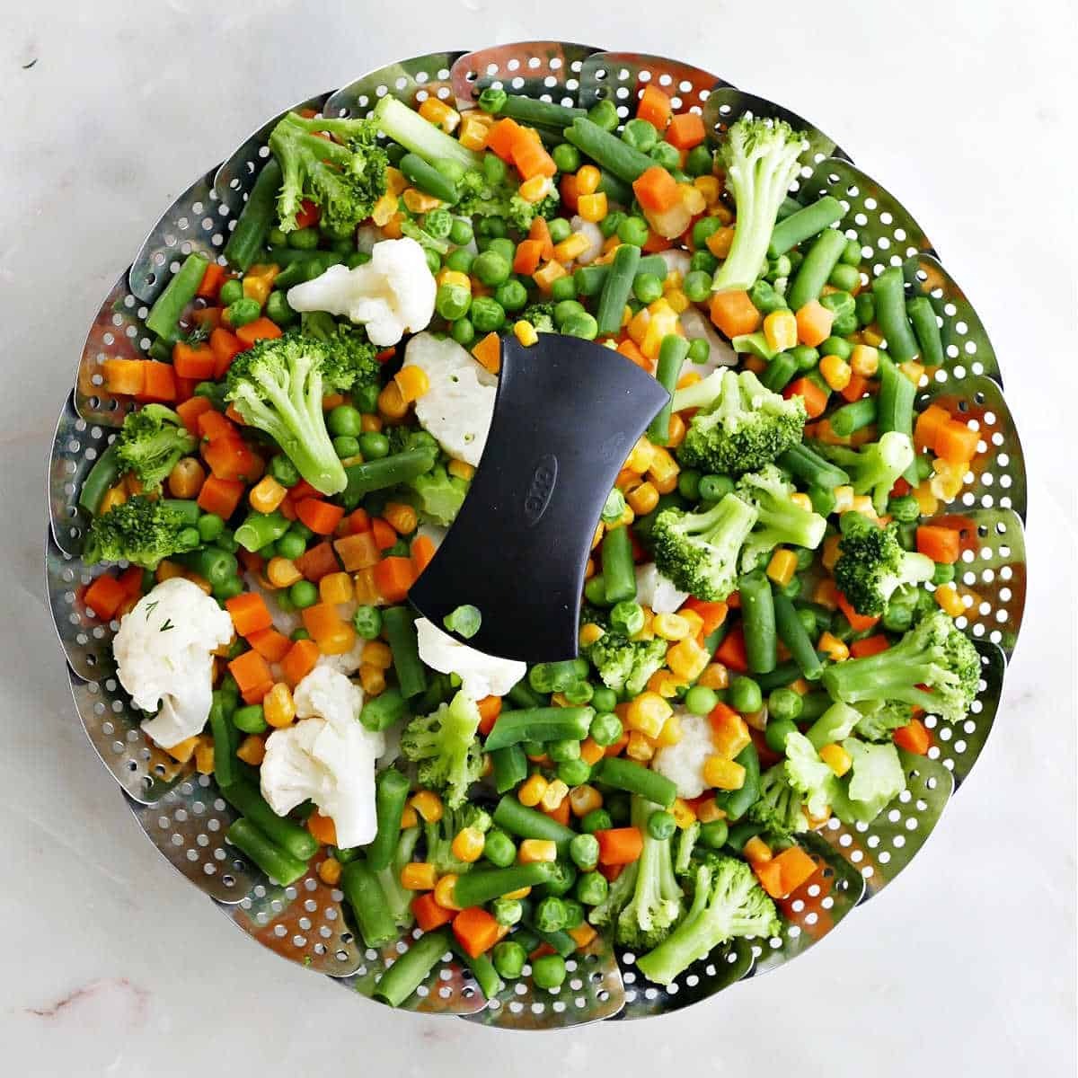 thumbnail image 2 of Sistema Microwave Steamer - BPA-Free Vegetable And Food Steamer With Vent 2 of 5