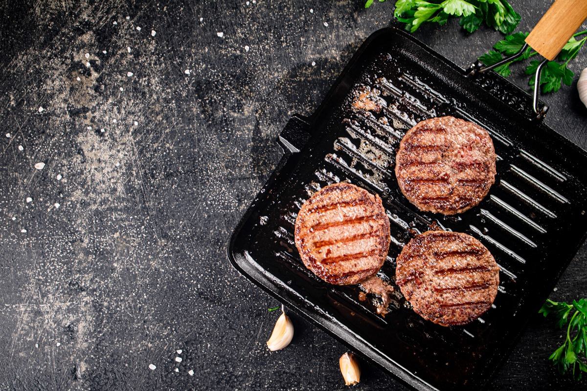 how-to-cook-a-frozen-burger-on-the-grill